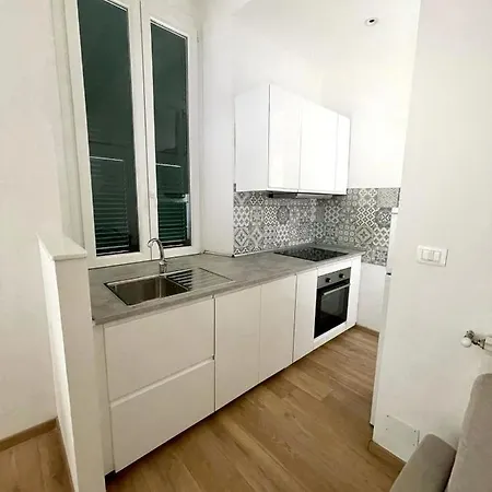 White Beach Apartment * La Spezia